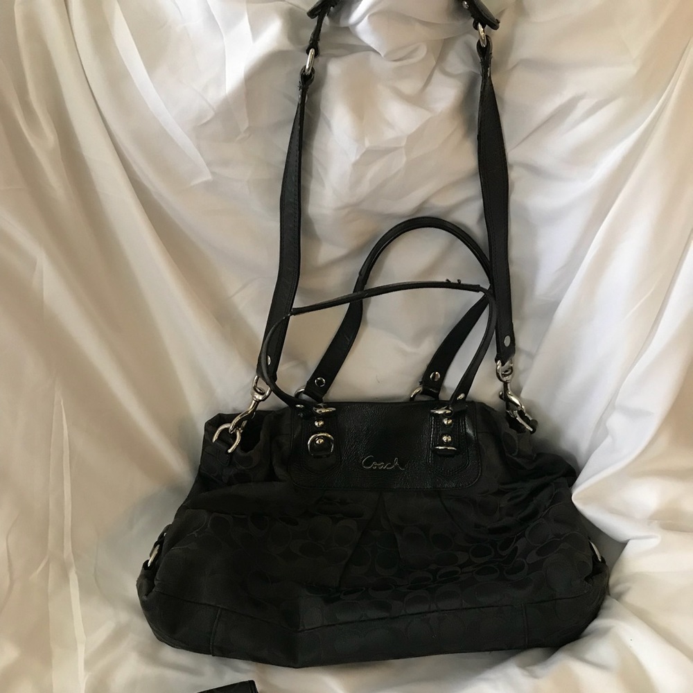 Coach purse and wallet